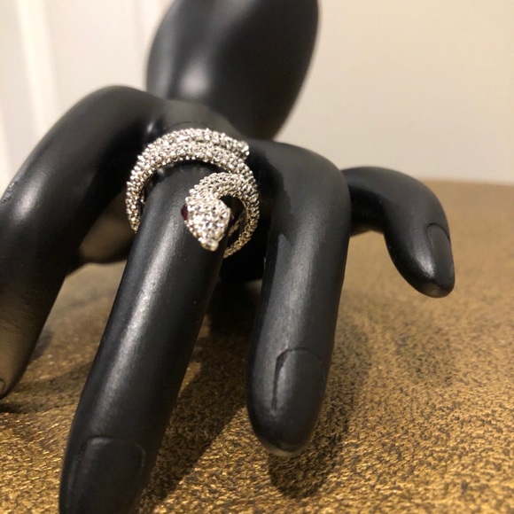 Snake Ring Silver Toned with Jewel Eyes NEW - Picture 3 of 8